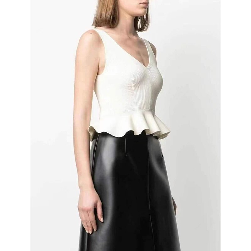Sleeveless V-Neck Peplum Ribbed Knit Top-Black/White